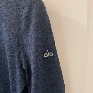 Alo Women’s Long Sleeve Top, Medium, Navy